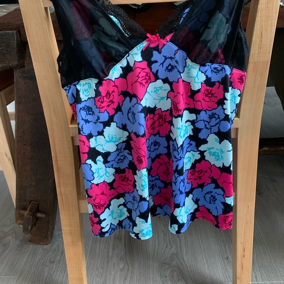 Betsy Johnson Intimates floral camisole - Picture 4 of 6